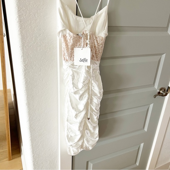 NWT Selfie Leslie Golden Era Lace Cowl Neck Ruched Mini Dress - Picture 4 of 6